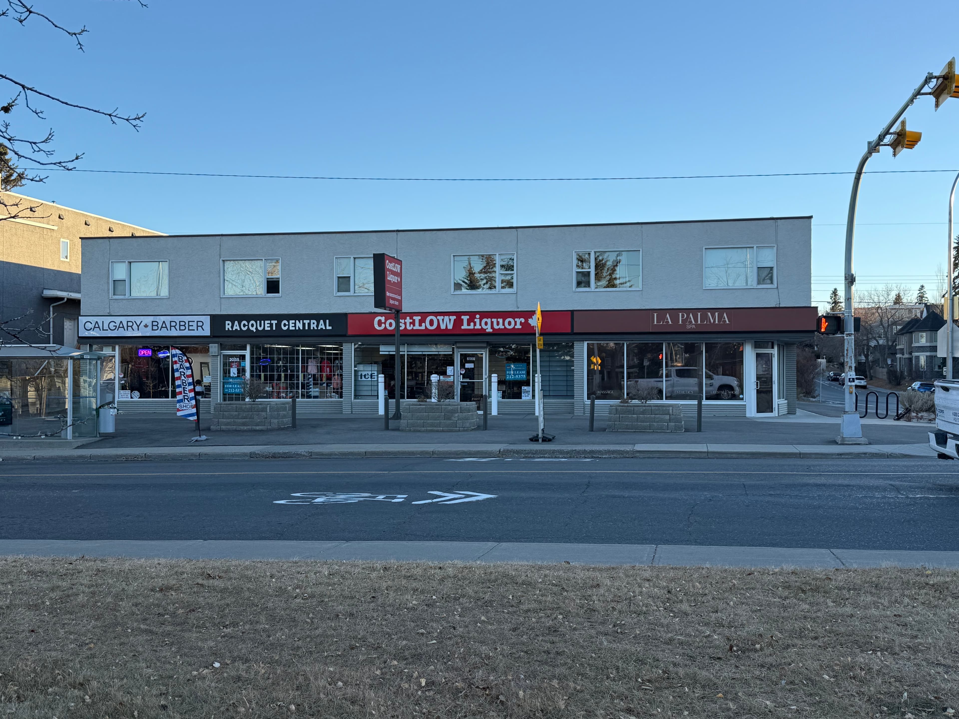 FOR LEASE: Retail Space For Lease! 773 Sq. Ft. at 2035 26 Avenue SW